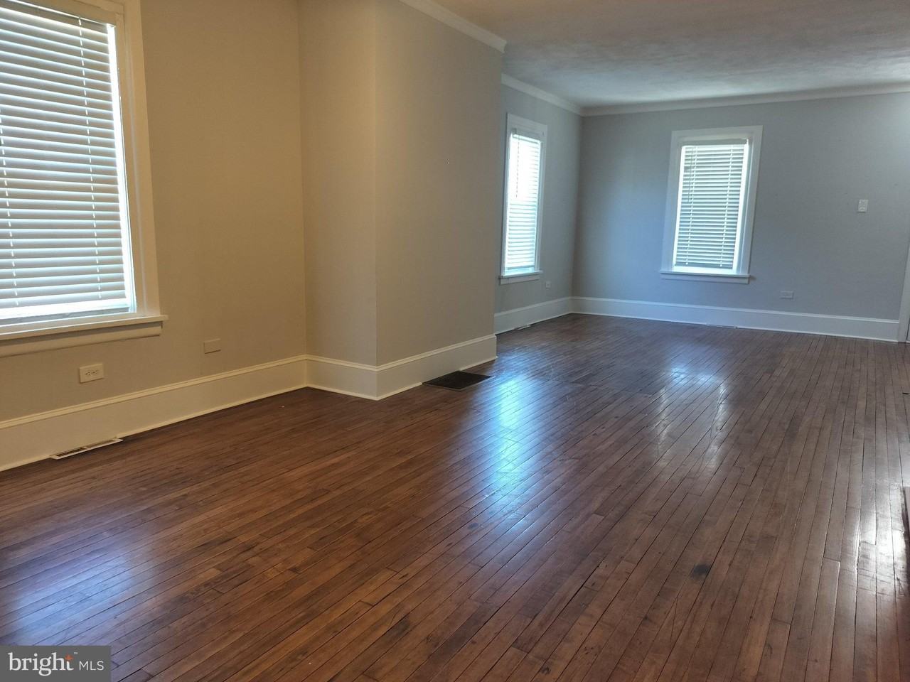 501 W 1st Ave - Photo 6 of 10