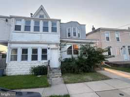featured image of 10 First St