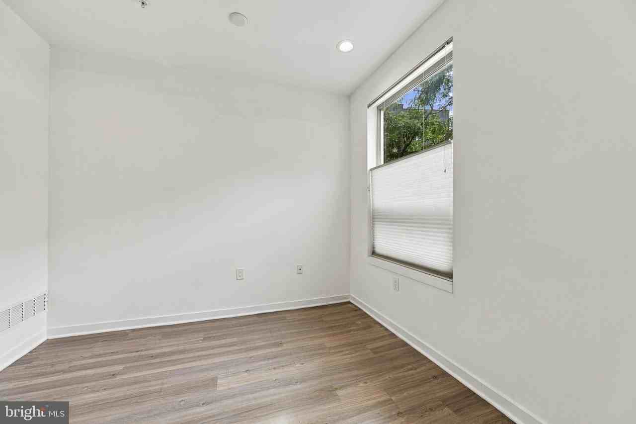 3115 Riseview Ln - Photo 3 of 47