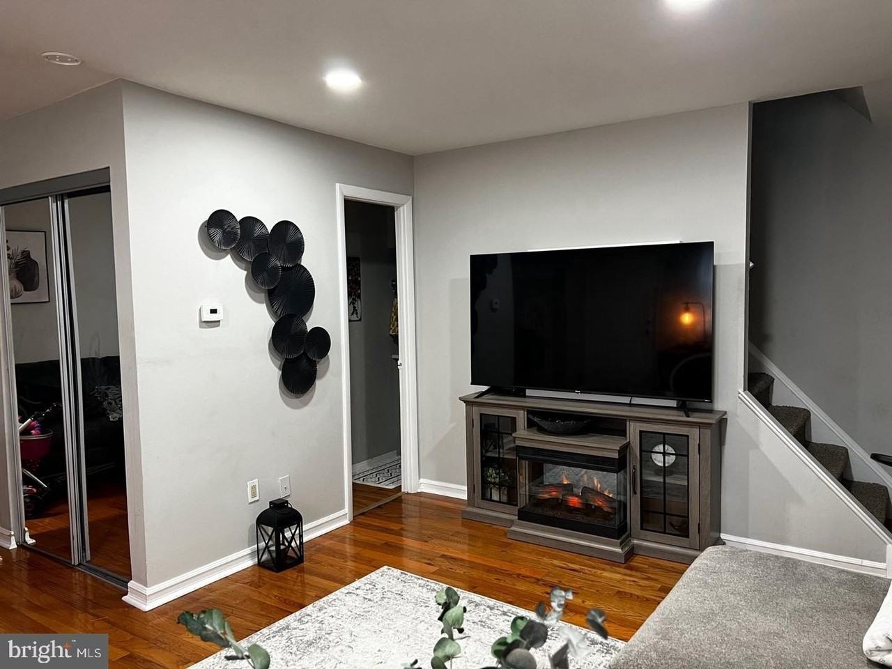 607 Edison Ave #607H - Photo 2 of 15