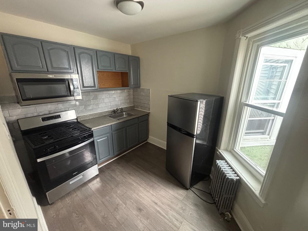 725 E Cornwall St #2 - Photo 6 of 7