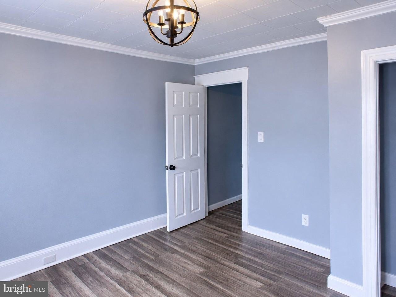 39 S 10th St - Photo 4 of 16