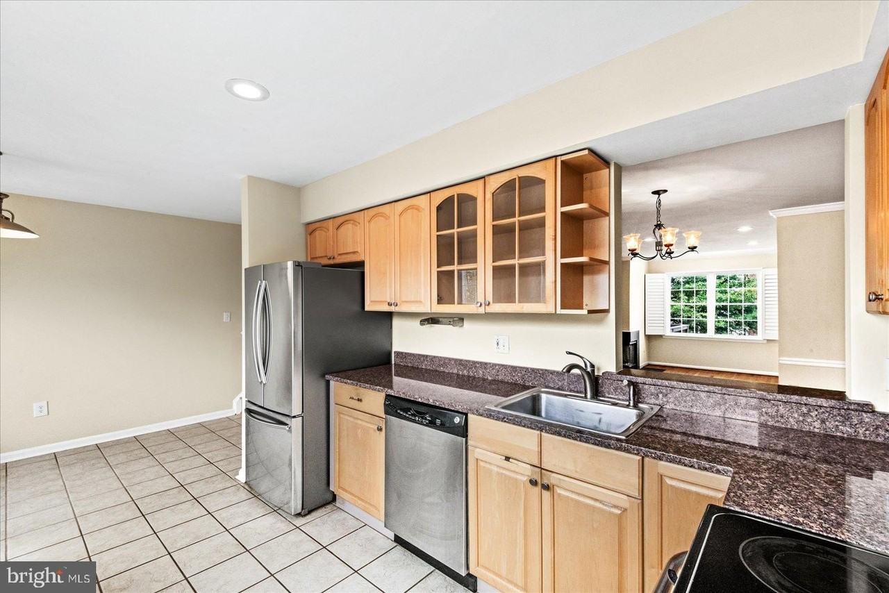 2112 Hutchison Grove Ct - Photo 2 of 40