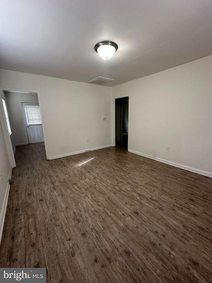 5349 Harbor Ct #95A - Photo 2 of 6