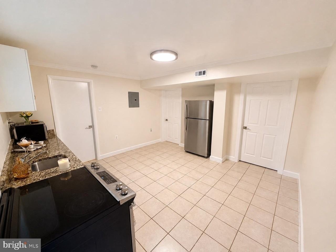 110 Oak View Dr Se - Photo 3 of 8