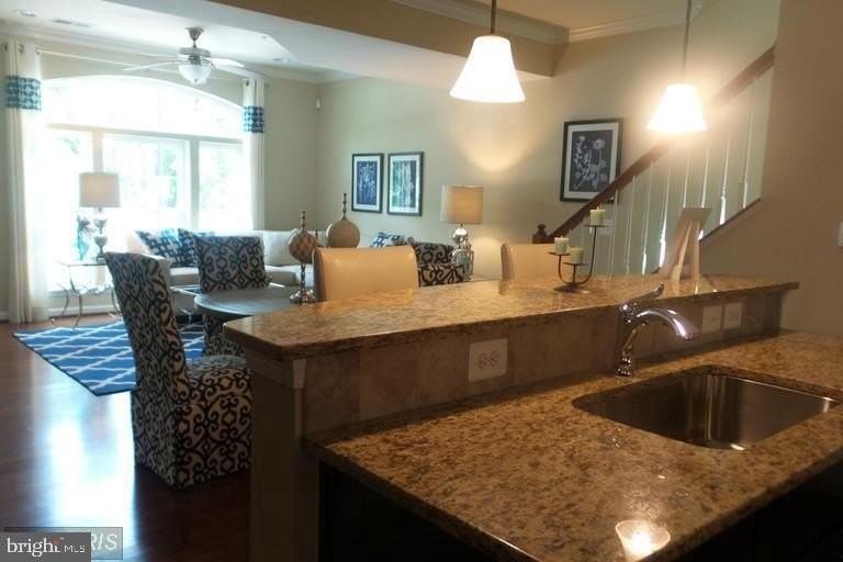 6946 Kona Dr - Photo 7 of 15