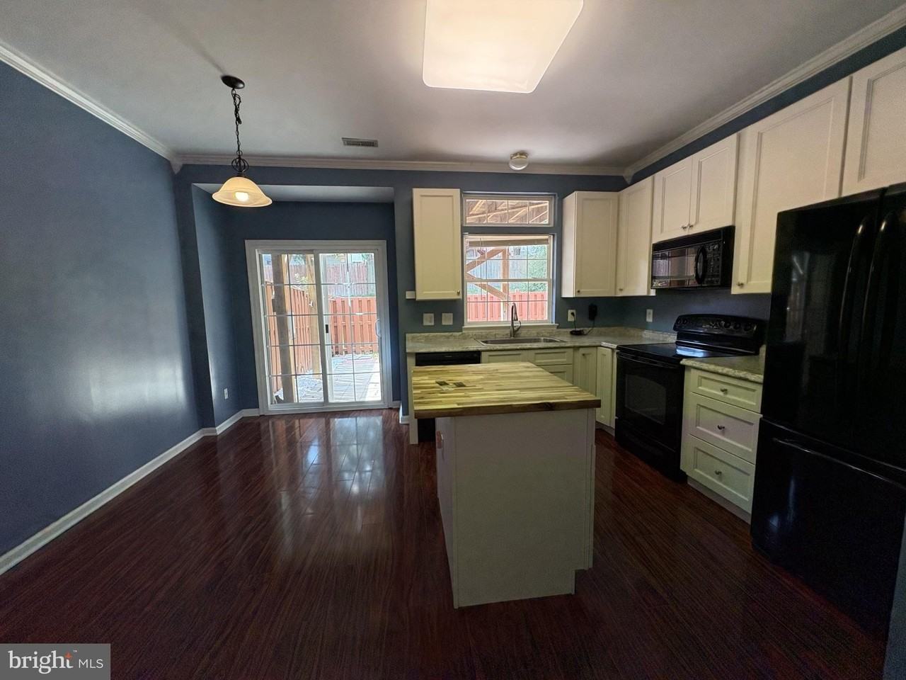 2085 Stargrass Ct - Photo 4 of 23