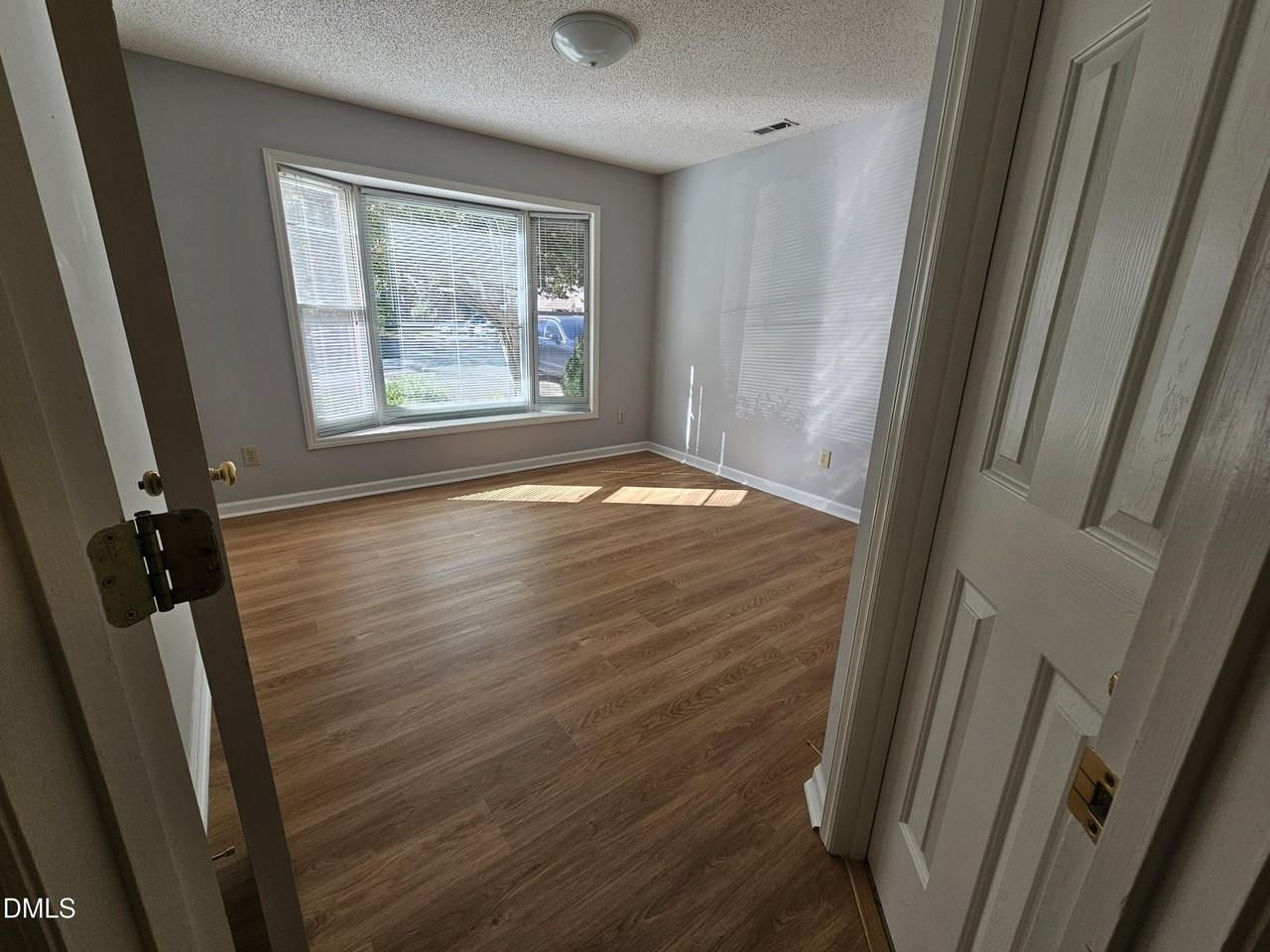 108 Forest Oaks Dr - Photo 5 of 18