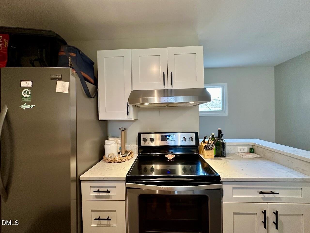 1050 Washington St #201 - Photo 5 of 20