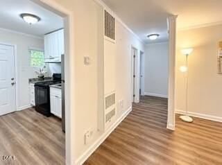 1600 Cross St #1604 - Photo 4 of 10