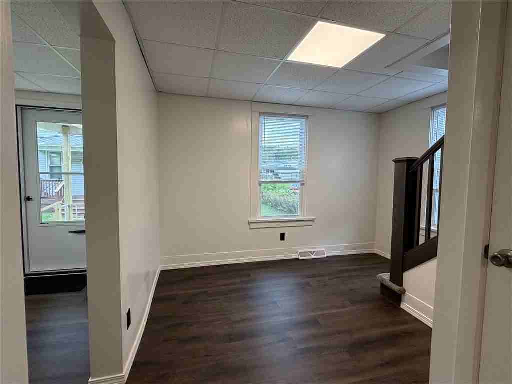 514 Railroad St - Photo 6 of 24