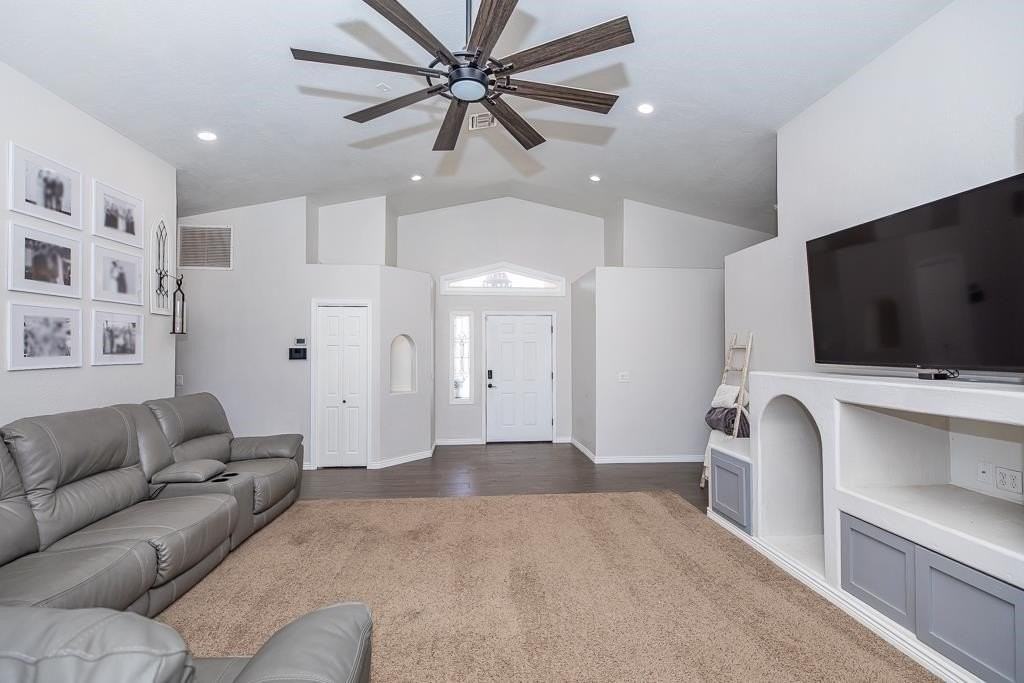 10772 S Avenida Primavera - Photo 7 of 30