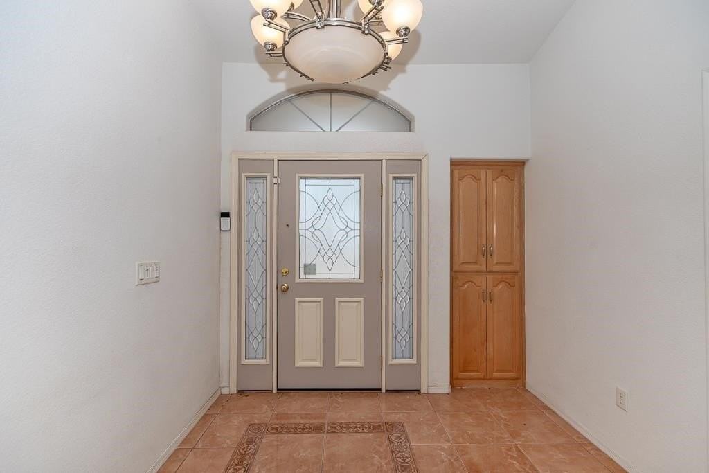 14710 S Blanco Ave - Photo 3 of 27