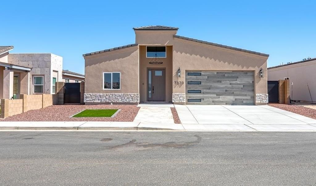 7870 E 35th Pl - Photo 3 of 37