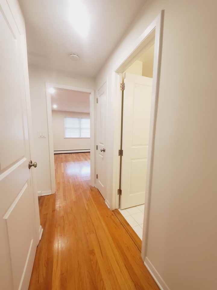 15 Elmwood St - Photo 7 of 8