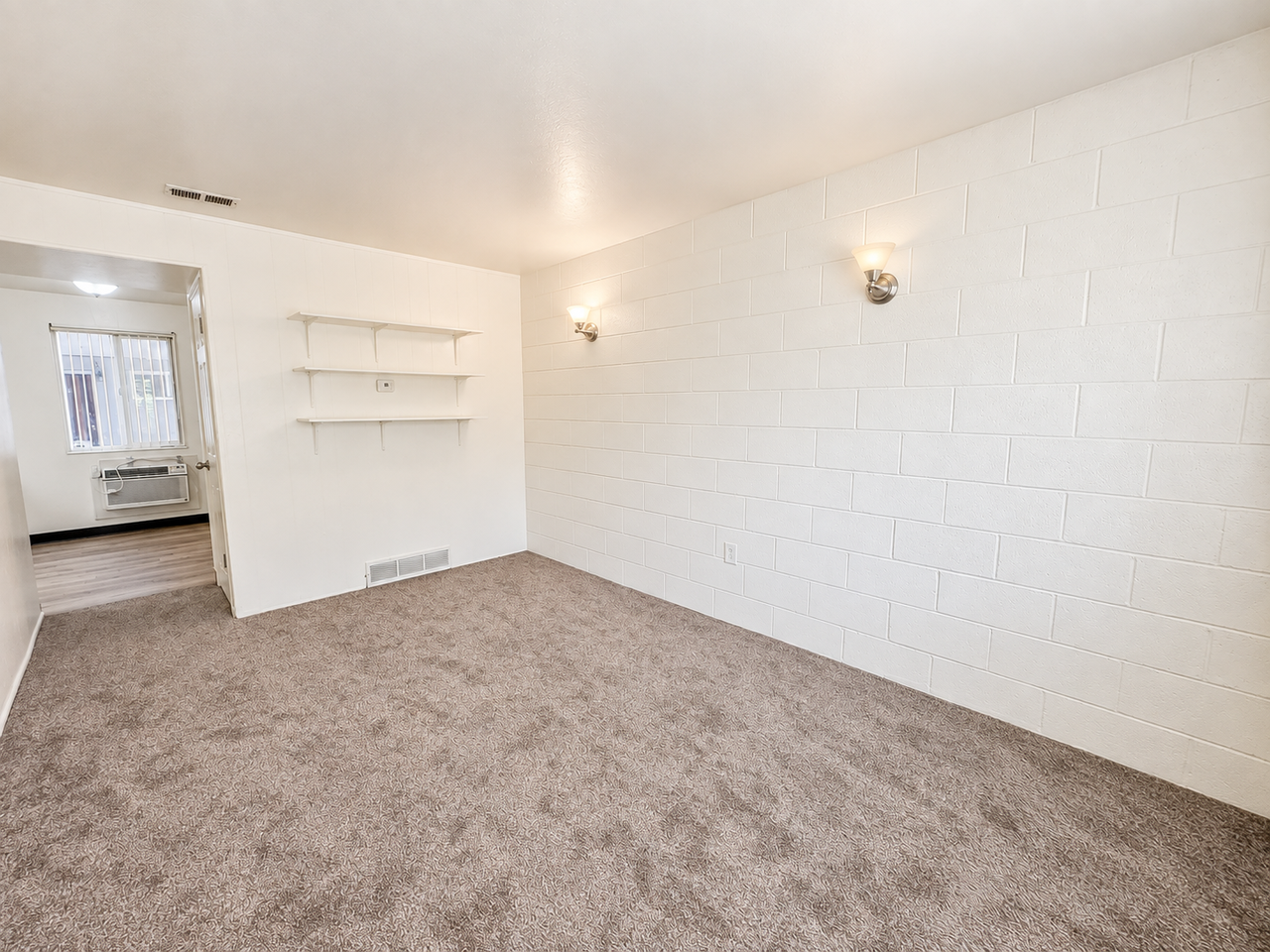 Alpine Court - Photo 5 of 36