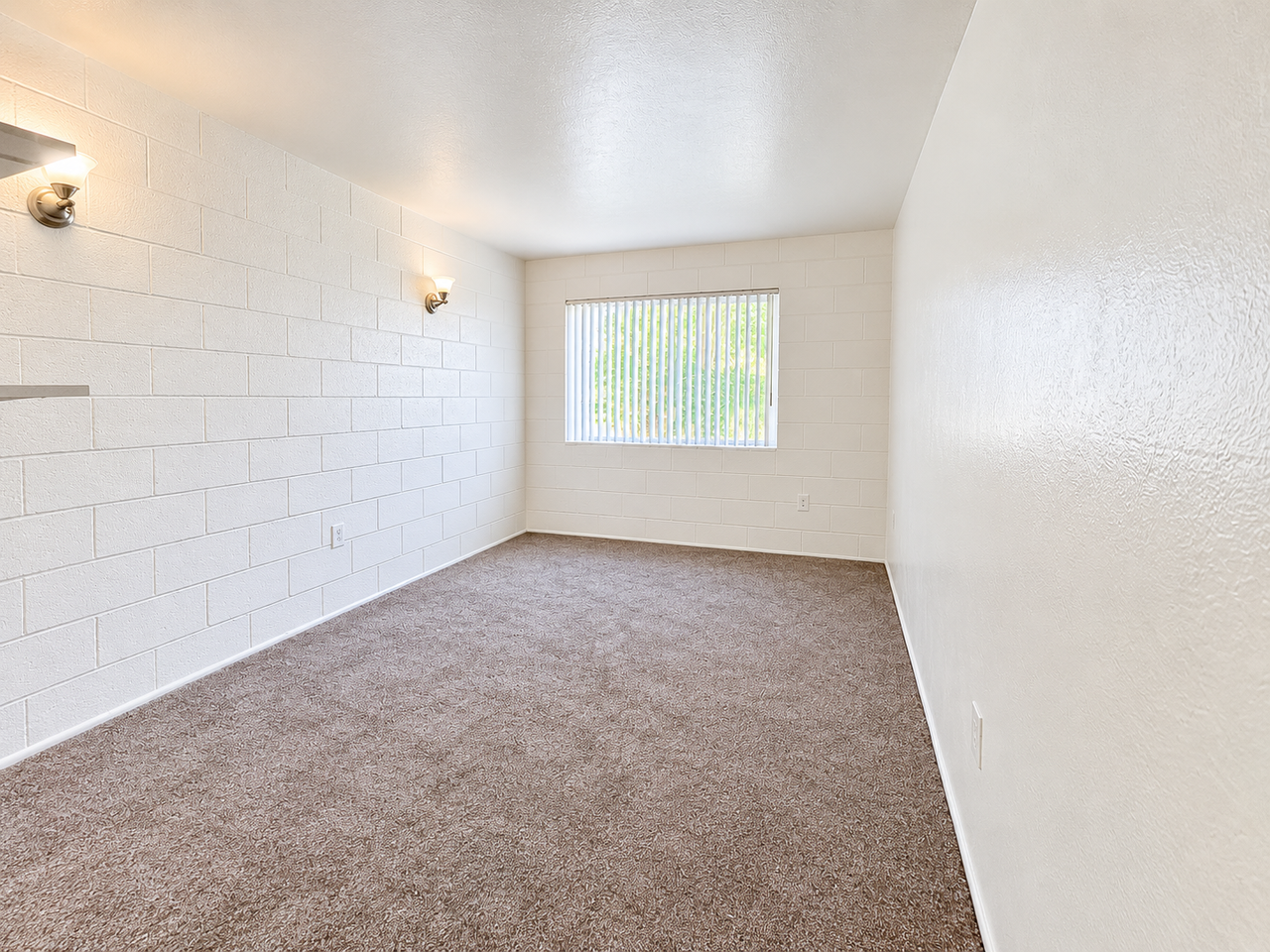Alpine Court - Photo 7 of 36