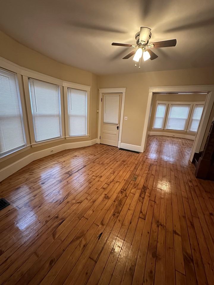4301 Bridge Avenue - Photo 3 of 36