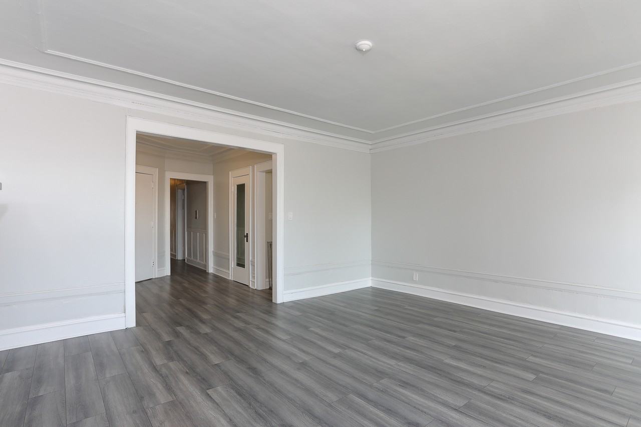 4530-32 South King Drive - Photo 6 of 29