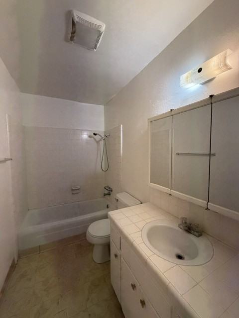 1304 ENSENADA Drive - Photo 6 of 18