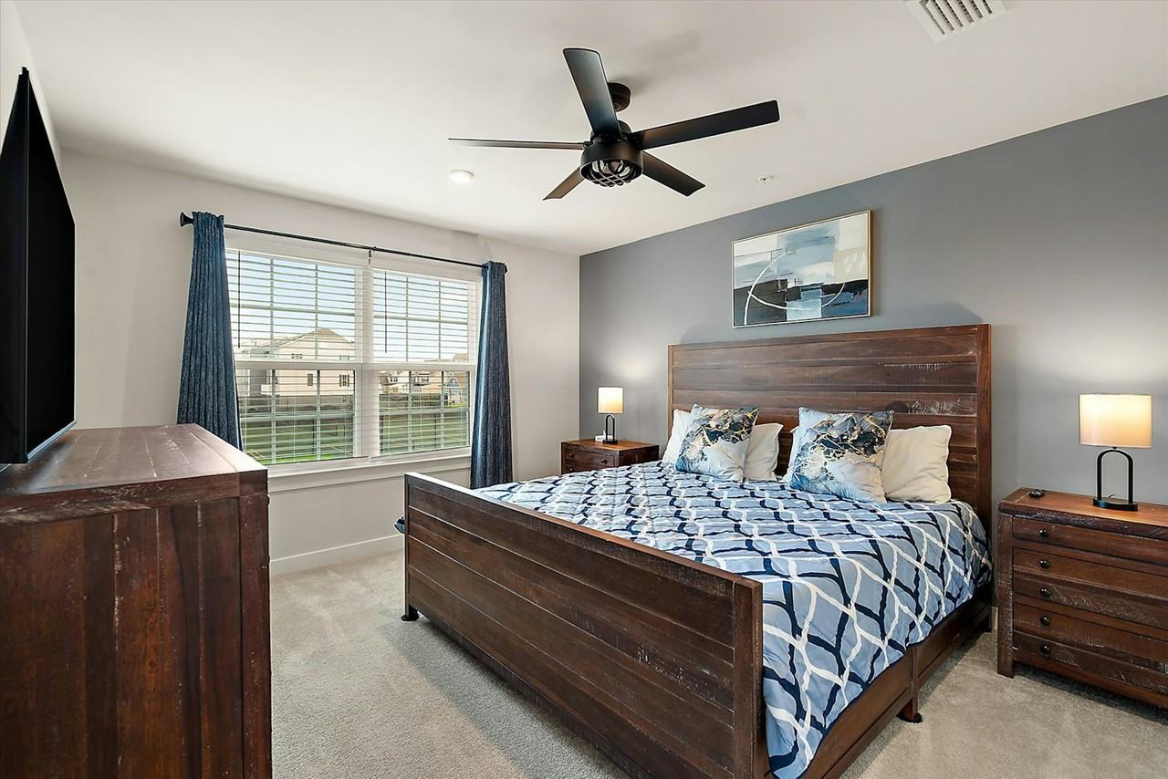 12452 Coastal Marsh Drive - Photo 7 of 22