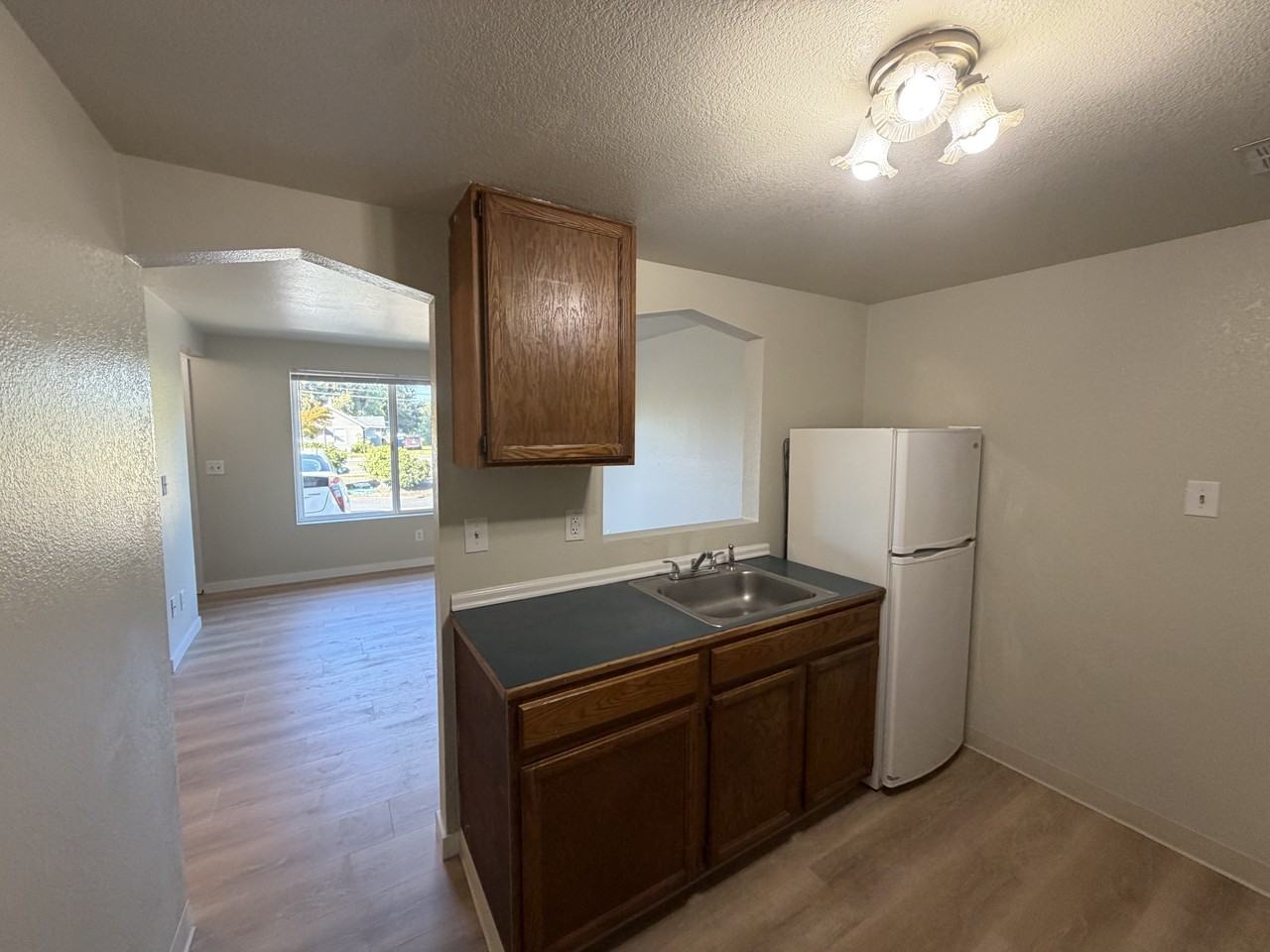 3229 Washington Way - Photo 4 of 24