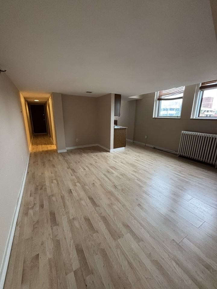 313 North 3rd Avenue East - Photo 5 of 14