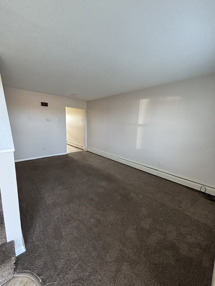 4113 Tower Avenue - Photo 3 of 15