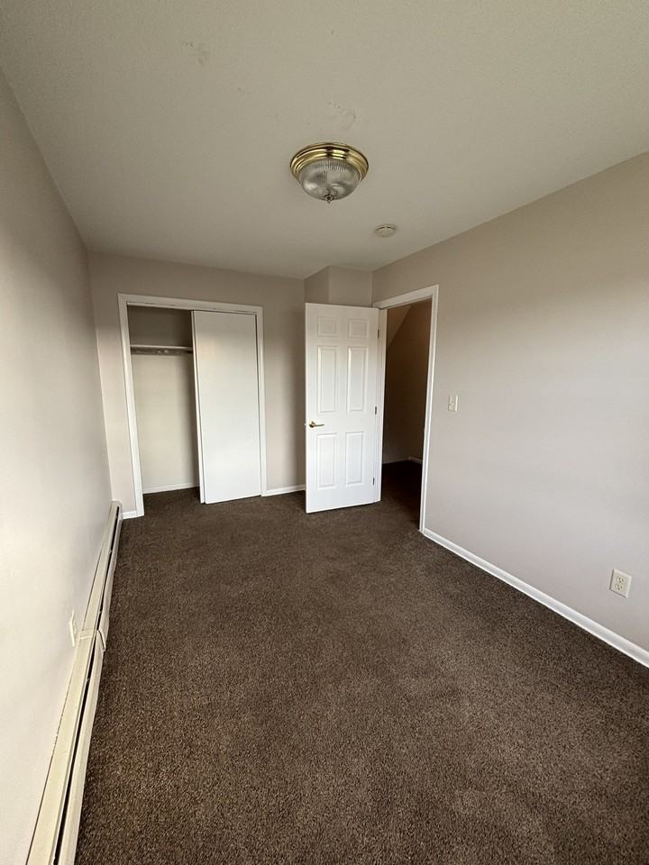 4113 Tower Avenue - Photo 5 of 15