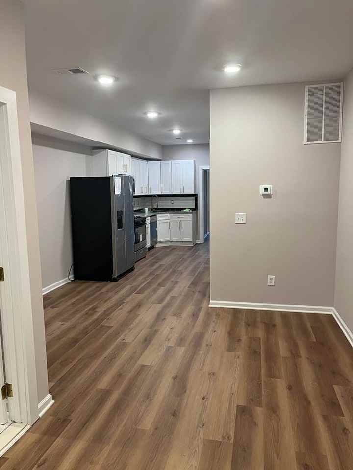 4015 Eastern Avenue - Photo 4 of 9