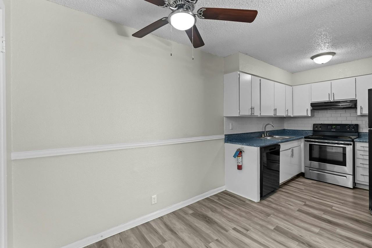 614 Gilmer Rd, Unit 222 - Photo 2 of 13
