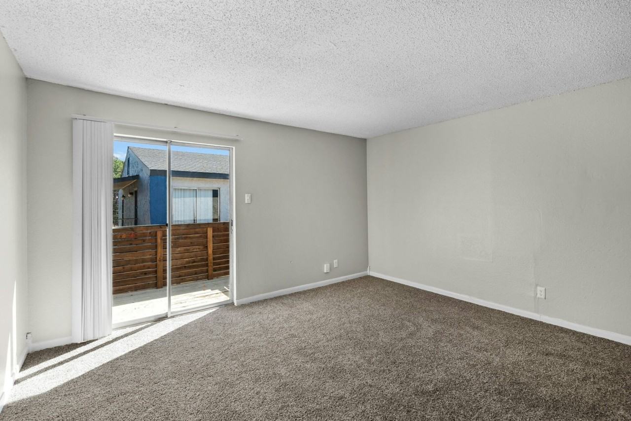 614 Gilmer Rd, Unit 222 - Photo 6 of 13