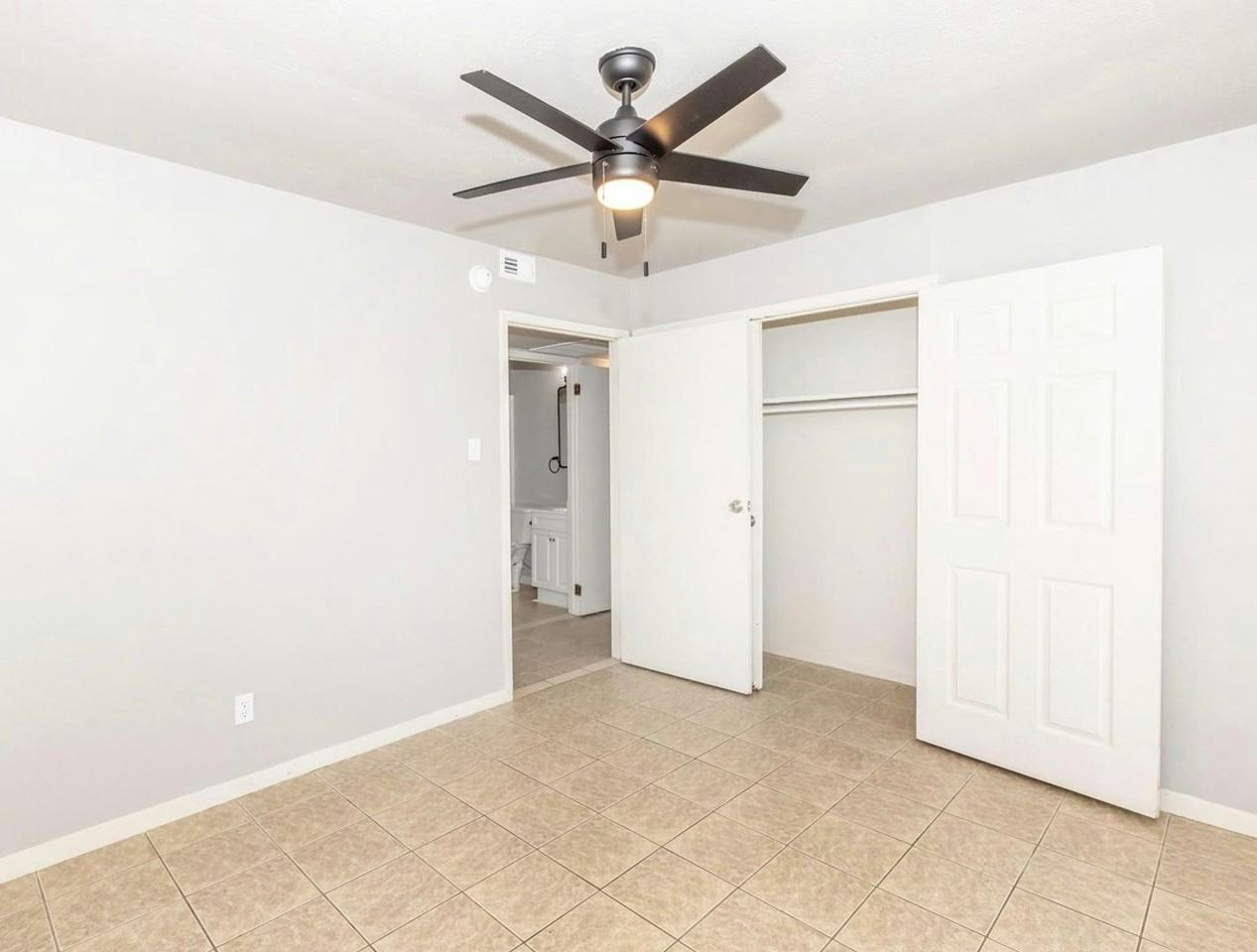 175 North Barker Street, Unit 13 - Photo 6 of 13