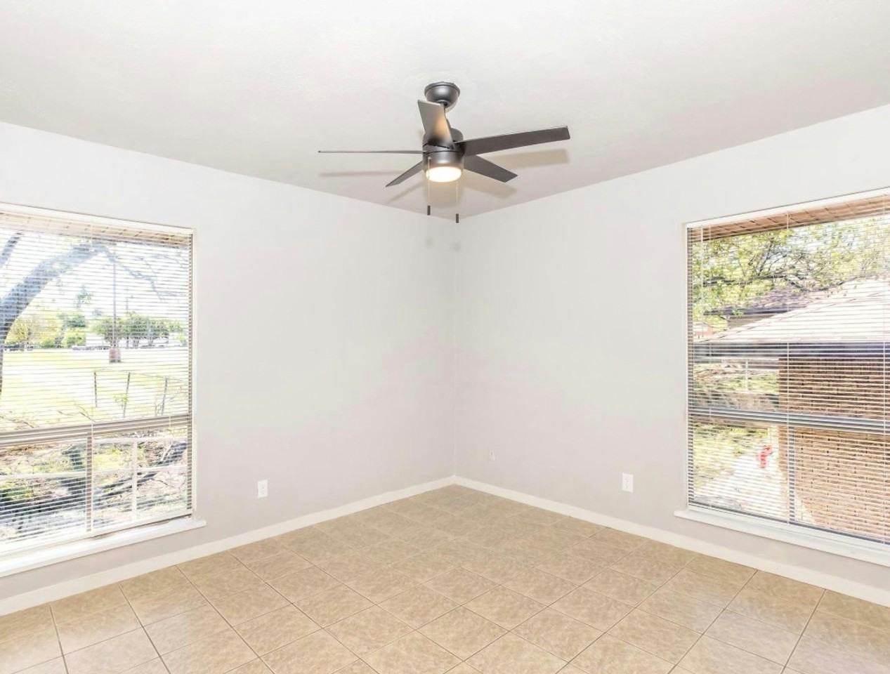 175 North Barker Street, Unit 13 - Photo 7 of 13