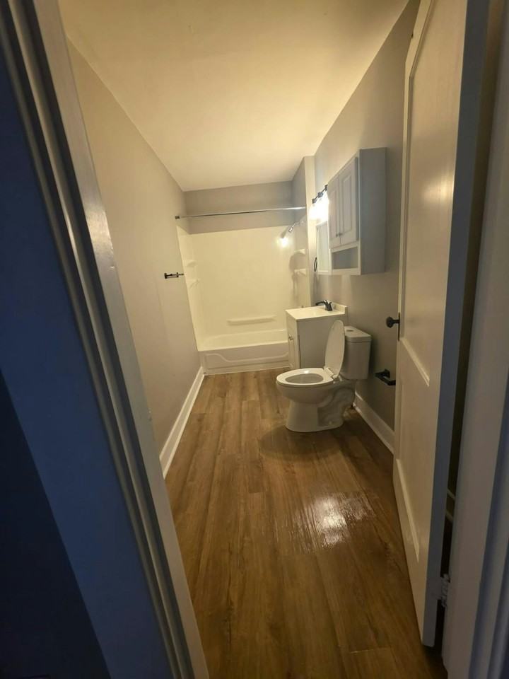 709 Cottage Avenue, Unit B - Photo 4 of 4