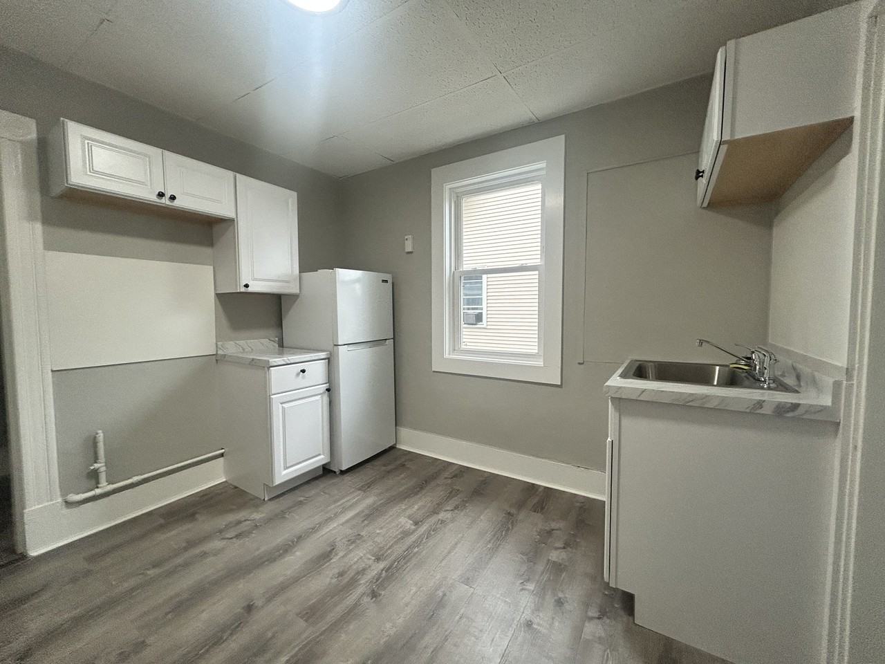 24 Hamlin Street - Photo 4 of 4