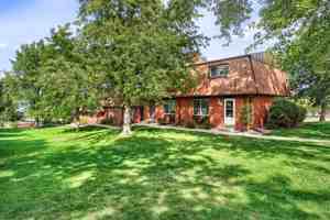 featured image of 14711 W Ellsworth Ave