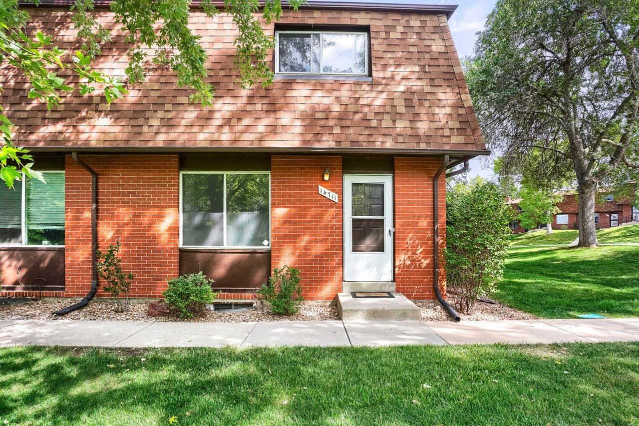 14711 W Ellsworth Ave - Photo 2 of 22