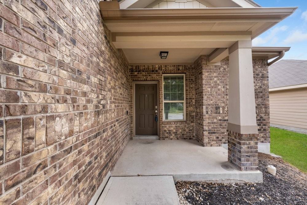 6524 Candlecrest Ct - Photo 3 of 44