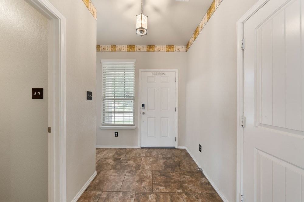 6524 Candlecrest Ct - Photo 4 of 44