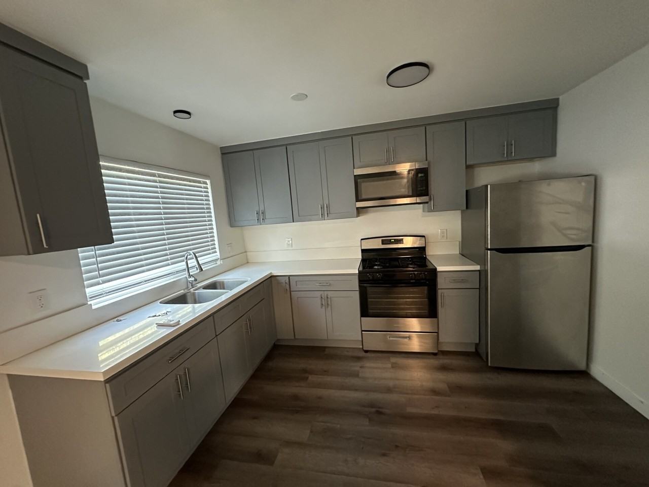 3755 Locke Ave. - Photo 4 of 12