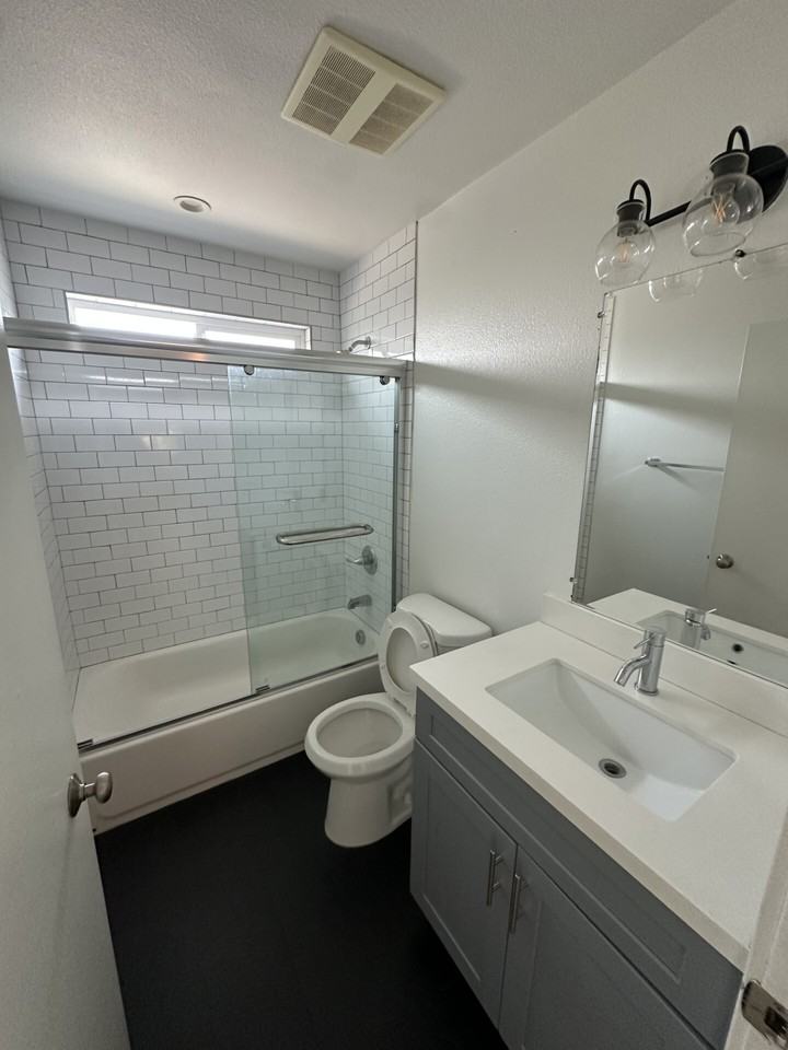 3755 Locke Ave. - Photo 6 of 12