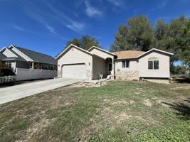 featured image of 8644 W Titanium Dr