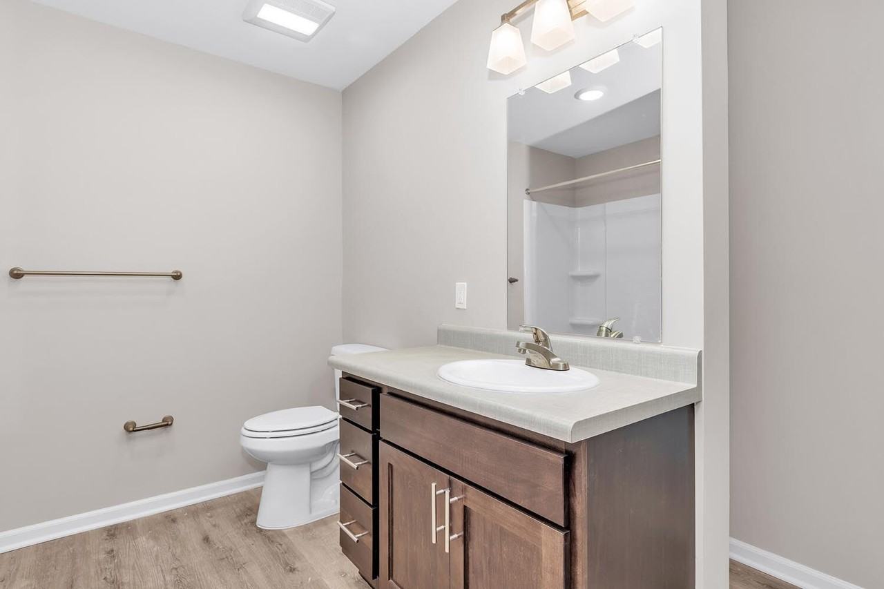 Watson Pointe - Photo 2 of 13