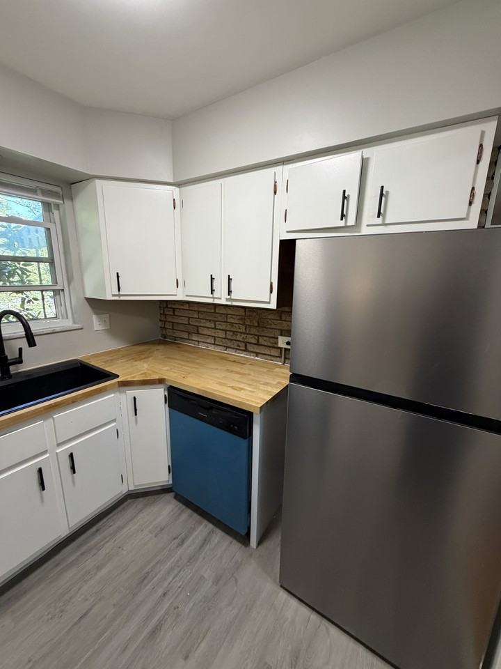 1546 Beacon Street - Photo 3 of 20