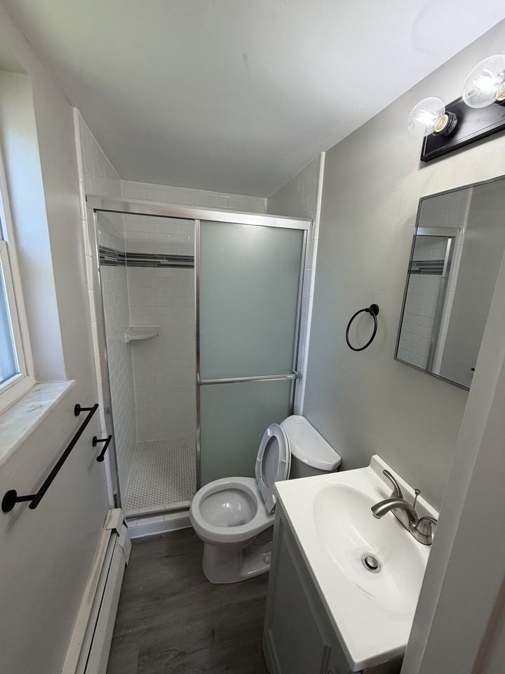 1546 Beacon Street - Photo 7 of 20