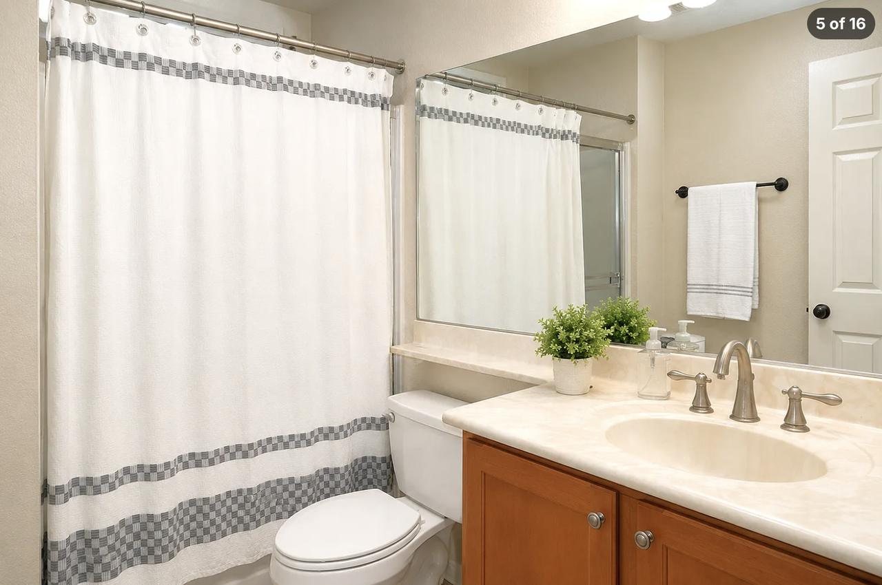 1000 Estes Street - Photo 3 of 10