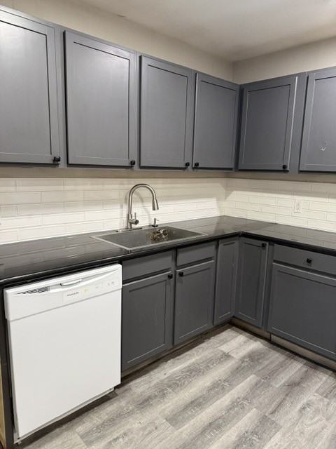 2911 South Hydraulic Avenue - Photo 3 of 31