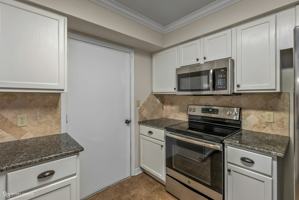 featured image of 10018 Hanover Dr