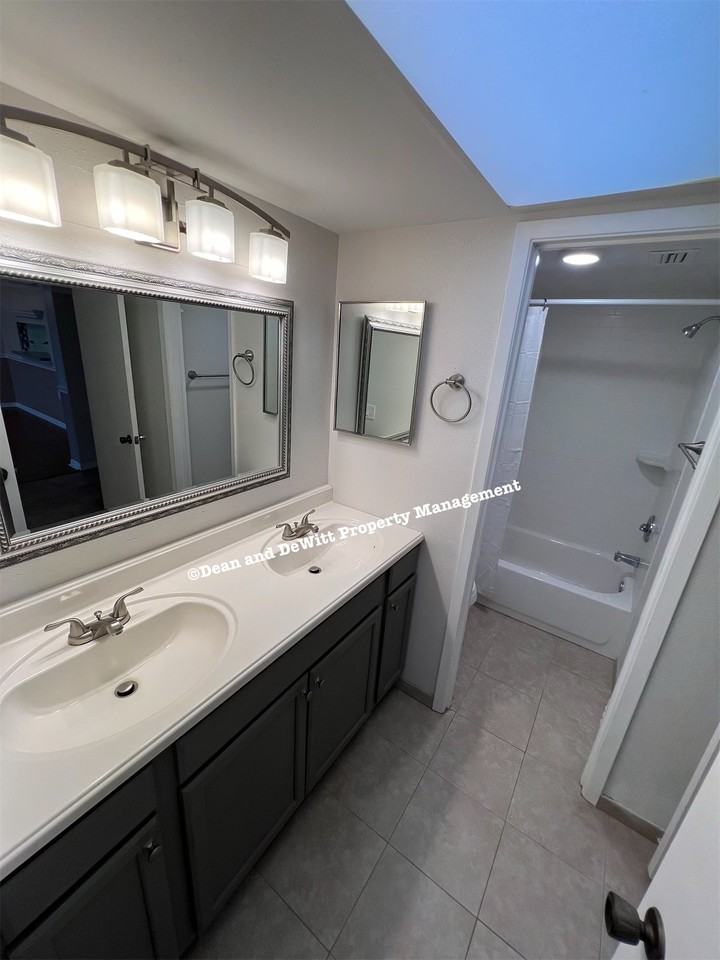 4910 38th Way S #H408 - Photo 6 of 13
